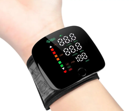 Автоматичний тонометр на зап’ястя з вбудованим акумулятором для вимірювання тиску