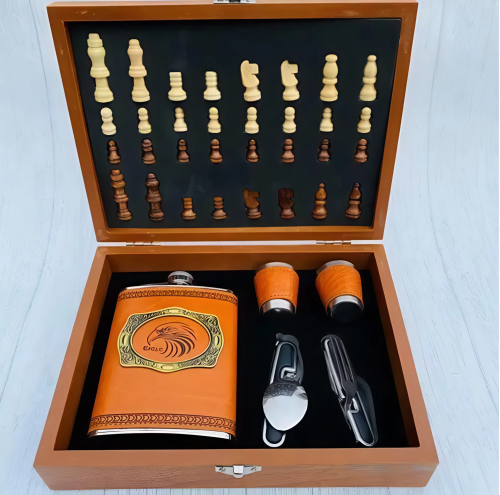 Подарунковий набір XL-5507: шахи (настільна гра) + фляга, аксесуари для відпочинку