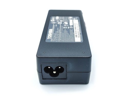 Адаптер живлення для ноутбуків Toshiba — 19V 4.74A 90W, штекер 5.5×2.5, без кабелю