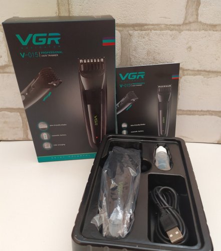 Професійна акумуляторна машинка для стрижки VGR V-015 з USB-зарядкою