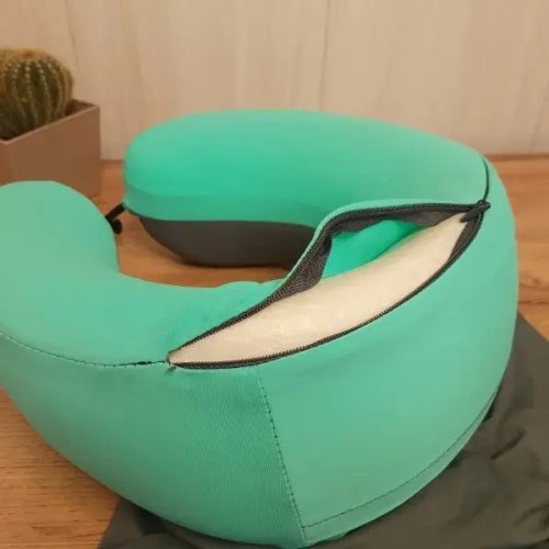 Дорожня подушка-комір для шиї та голови з капюшоном для подорожей