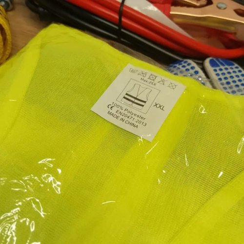 Портативний аварійний комплект для авто: універсальний дорожній набір безпеки