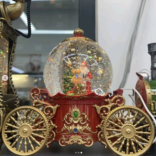 Новорічний ліхтар-карета SH2501: сніжна куля з автоподувом, LED підсвіткою та музикою