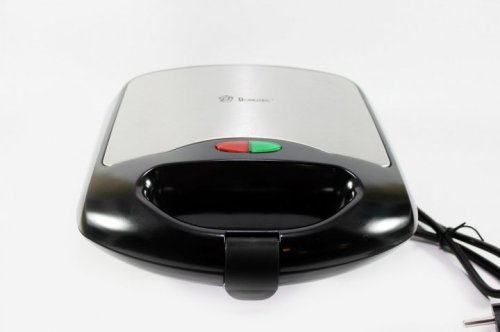 Вафельниця Domotec MS-7705 для пишних домашніх вафель