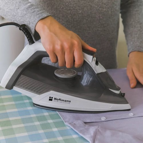 Парова праска Hoffmans HM-9005 з вертикальним відпарюванням