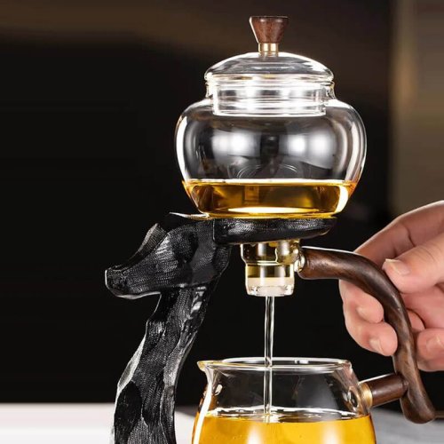 Проливний чайник‑заварник H1212 з магнітним дозатором «Чарівний олень»