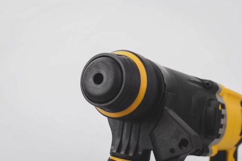 Професійний електроперфоратор у кейсі для свердління бетону та ударного буріння